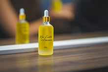 Load image into Gallery viewer, Miracle Hair Growth Oil